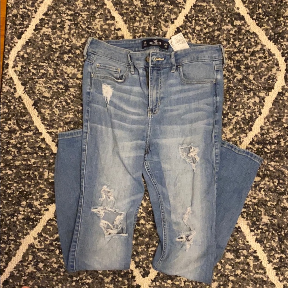 11R Hollister jeans